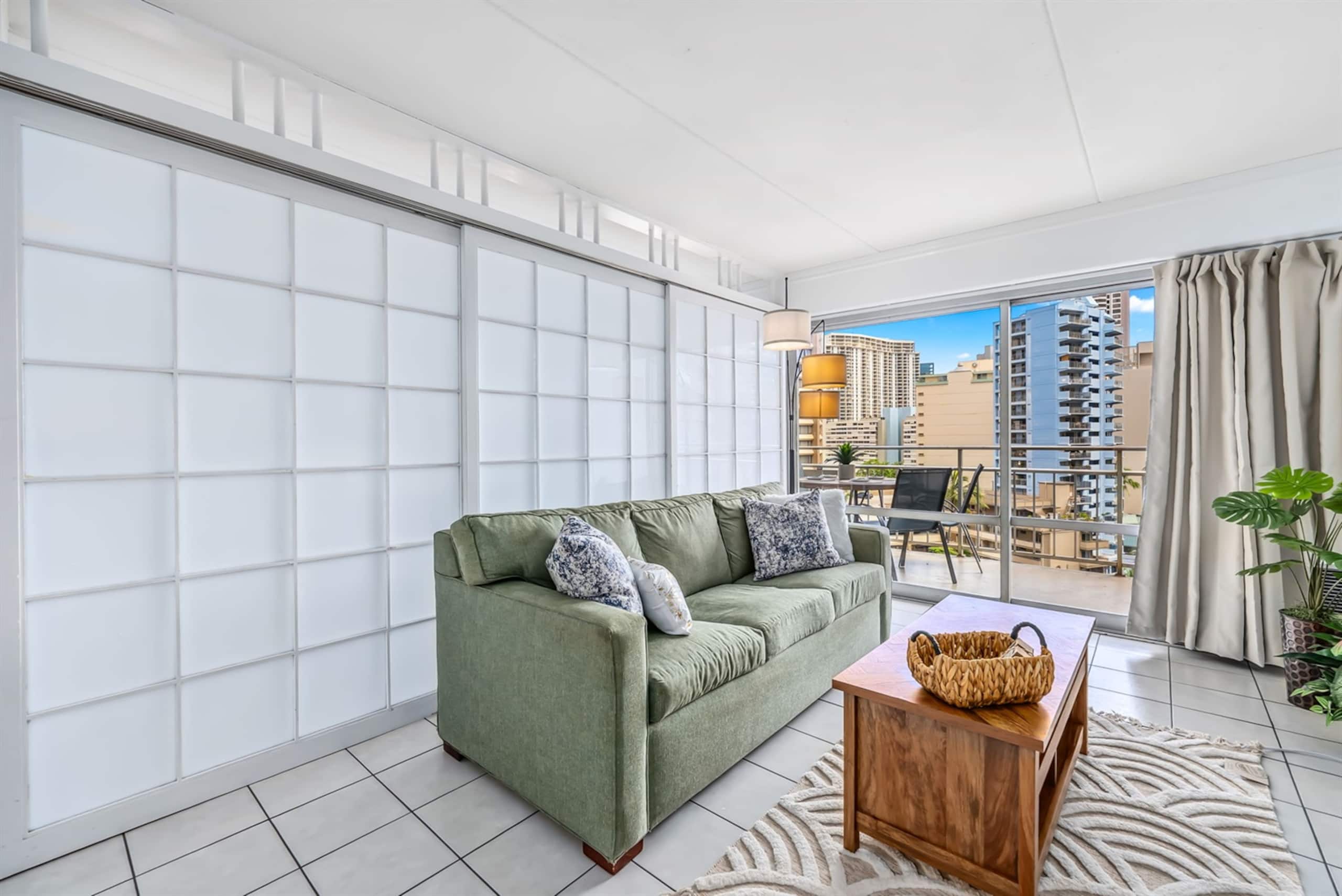 Condo in Honolulu · ★5.0 · 1 bedroom · 2 beds · 1 bath - Image 26