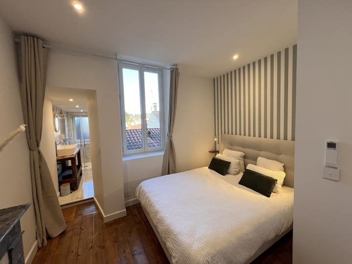 Chumba cha Pili chenye Bafu