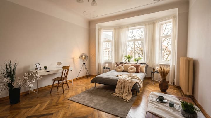 Grand 6br For 12 – Curated & Central - Riga