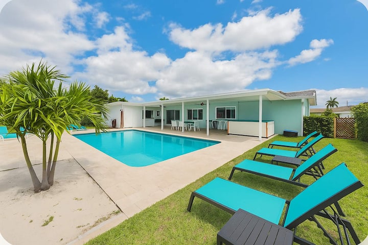 Luxe Hollywood Retreat Jacuzzi Minutes From Beach - Hollywood, FL