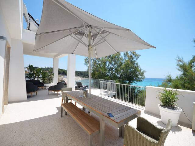Luxury Beach Villa in Puglia gallery image 2