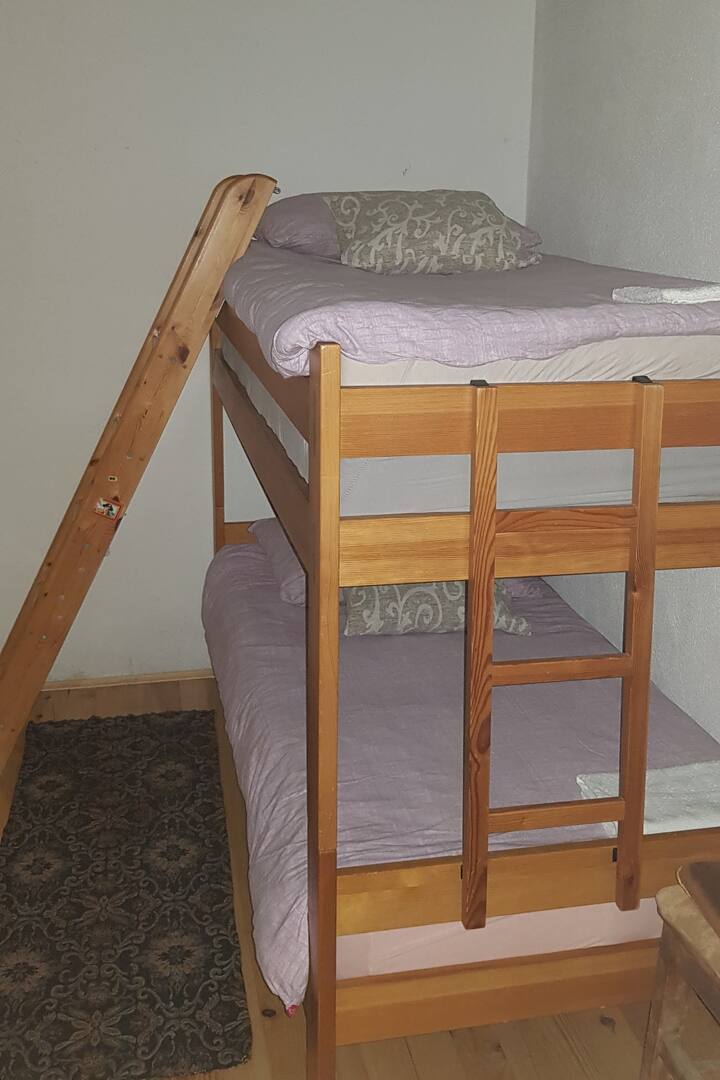 Спалня 2, площ: 8 м²