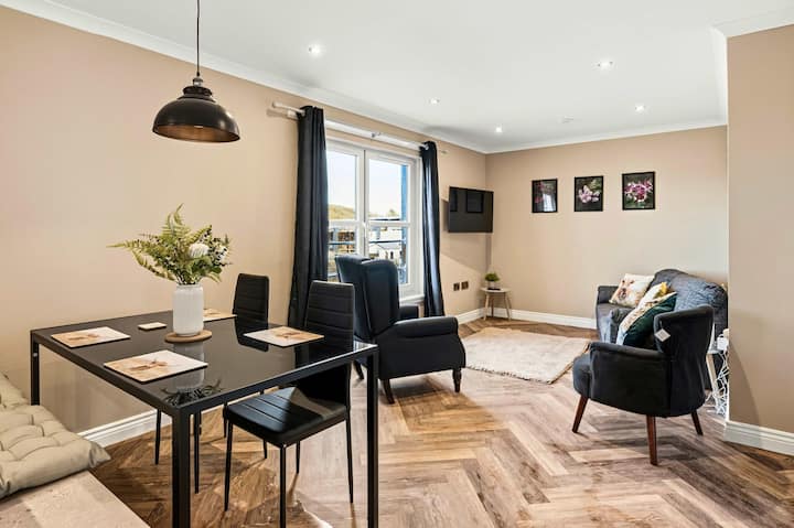 Outstanding 2bd By Ferry Terminal W/ Free Parking - Loch Awe