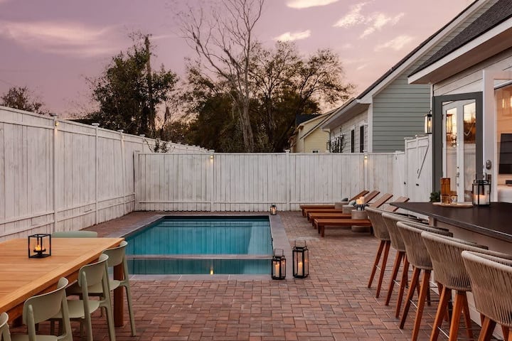 Luxury Savannah Home, Private Pool & Spa - Savannah, GA