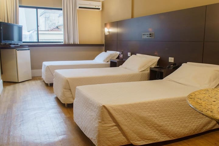 Twin Adventure X4: 4 Central São Paulo Rooms - San Paolo, Brasile