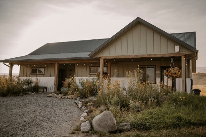 A-frame #5 -Affordable Cabin Near Yellowstone - Emigrant, MT