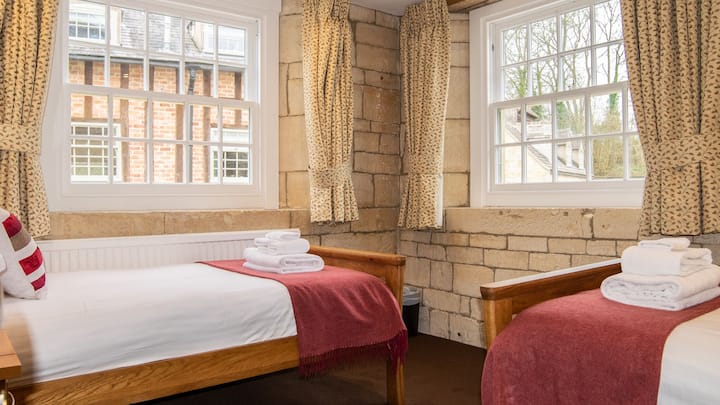 غرفة النوم 2، الأميرة إليزابيث في قلعة سودلي، بولثول ريتريتس