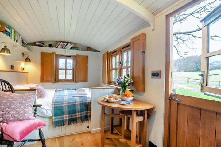 1 Bed In Dorking (Oc-s34704) - Dorking