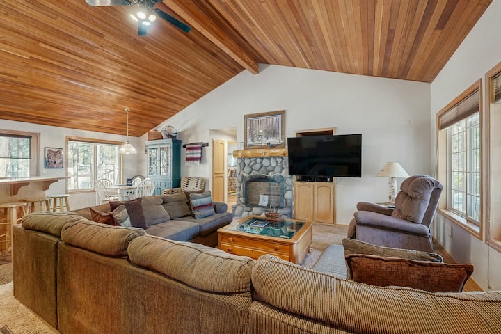 3br Home W/private Hot Tub, Sharc Passes, Pools - Sunriver, OR