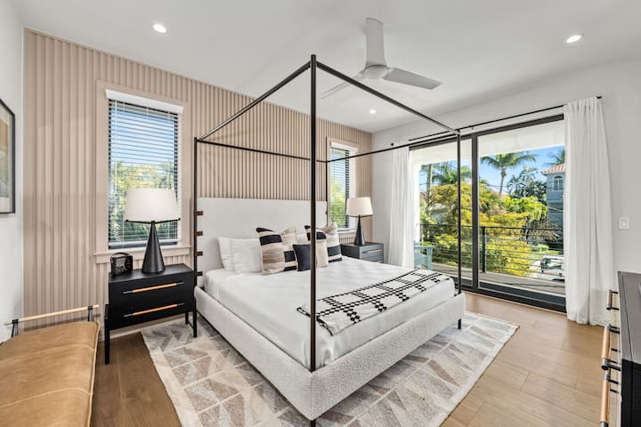 Dormitorio 2, donde te encantará relajarte en esta tranquila y espaciosa suite.