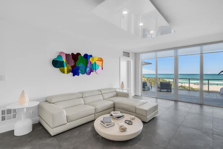 Huge Balcony Direct Oceanfront 2br + Free Parking - Miami Beach, FL