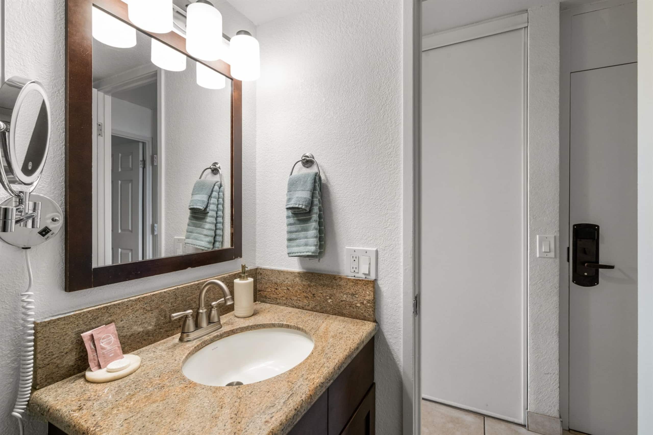 Maui Vista in Kihei | Walk to Beach, Pool & Tennis - Image 10