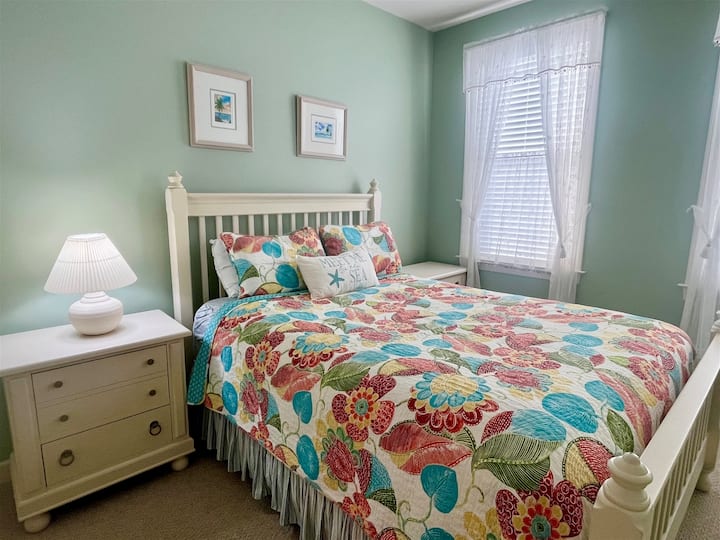 Spavaća soba 2 s bračnim krevetom (širine 150-179 cm)