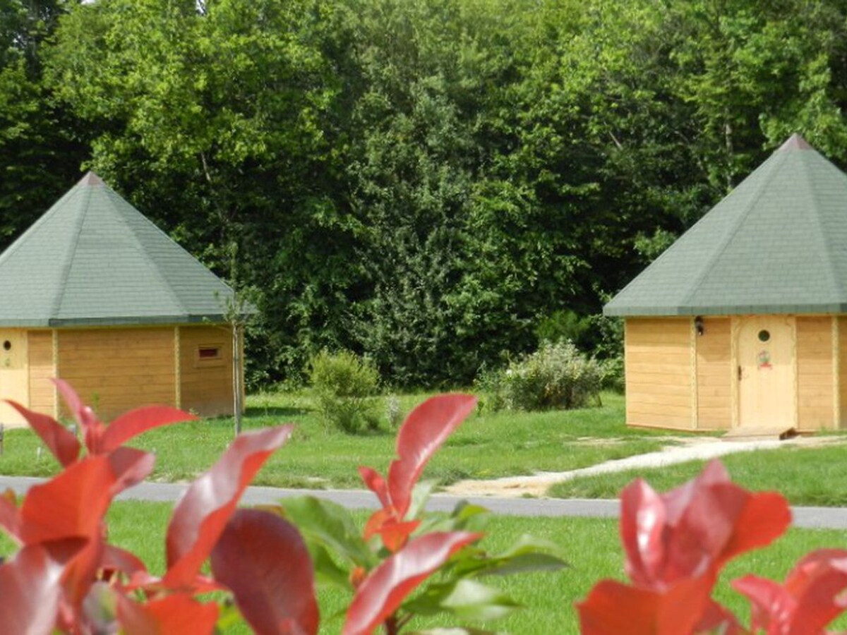 Cabane dans les Arbres n°1 — Nuit perchée à 8m au Domaine de Dienné à Dienné — détail architectural