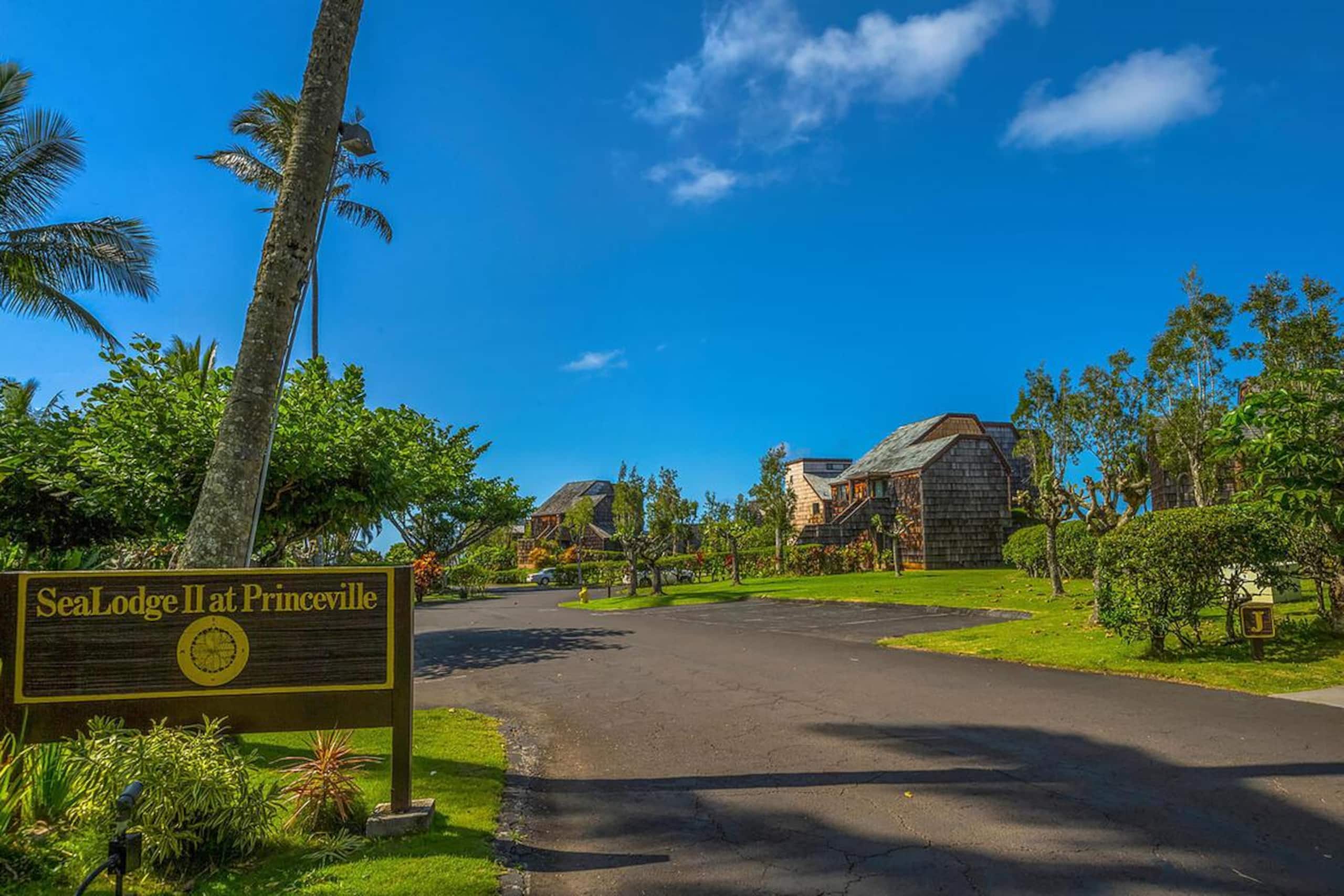 Condo in Princeville · ★4.92 · 1 bedroom · 2 beds · 1 bath - Image 22