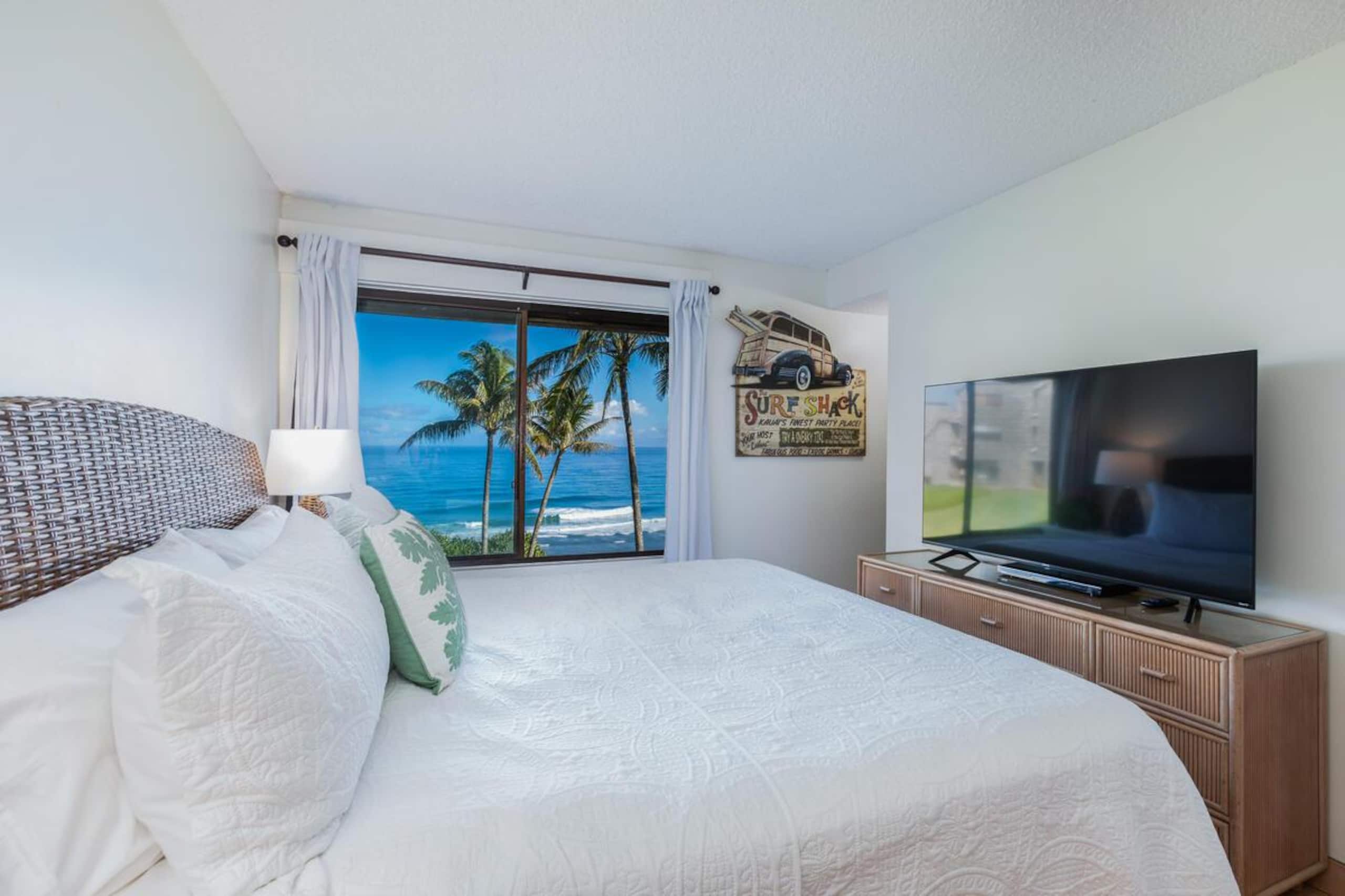 Condo in Princeville · ★4.92 · 1 bedroom · 2 beds · 1 bath - Image 4