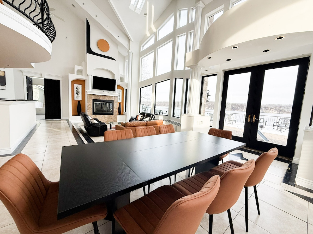 Lakefront Mansion | SwimSpa, Dock & Scenic Views photo 11