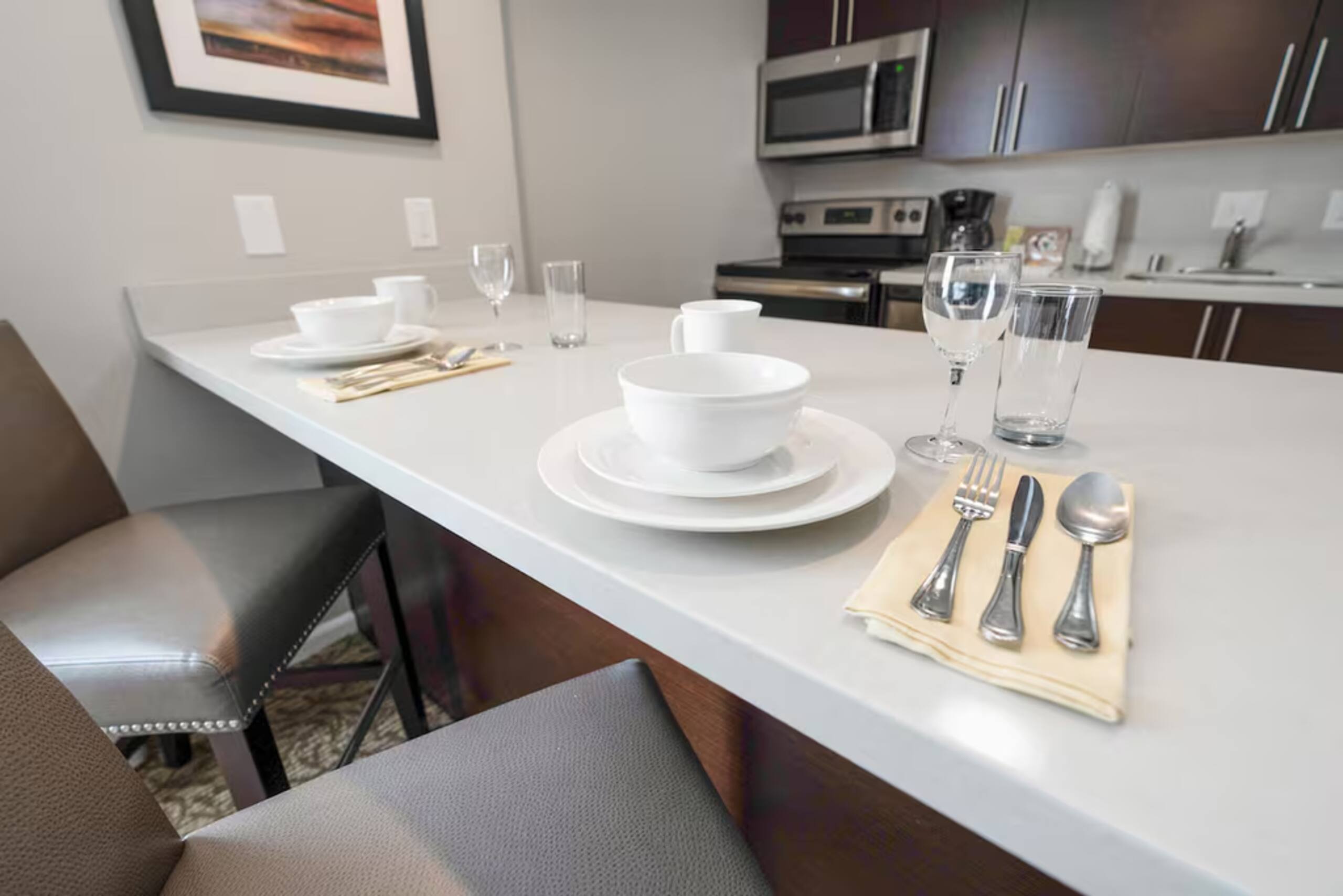 3-Room Hotel Block, Pool, Lake, Pet-Friendly - Photo 9