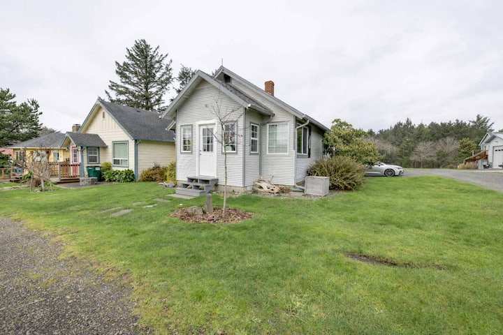 Coastal Cottage In Rockaway Beach, Steps To Ocean - Oregon