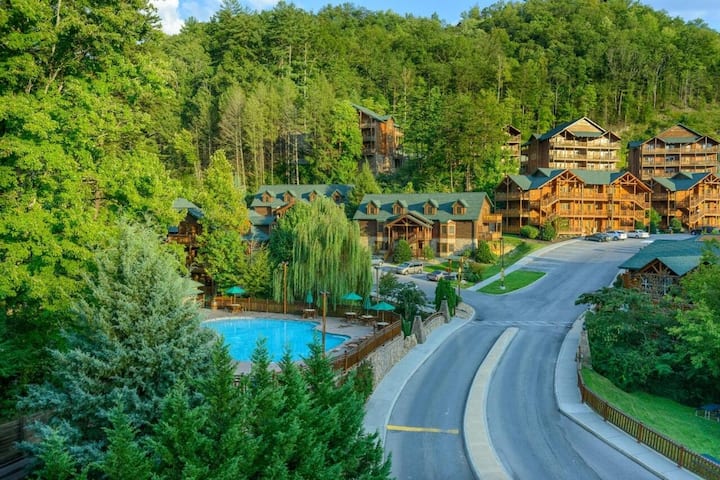Westgate Smoky Mountain | Studio | Nature Escape - Gatlinburg, TN