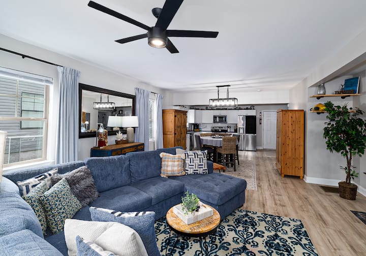 Stylish 3br Retreat | Sleeps 8 + Mins To Downtown - Chattanooga, TN