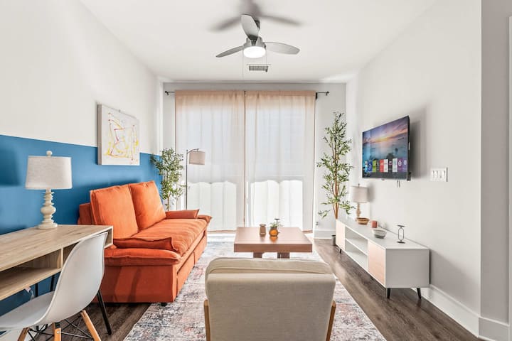 Upscale King Suite In The Heart Of Orlando W/ Pool - Winter Park, FL