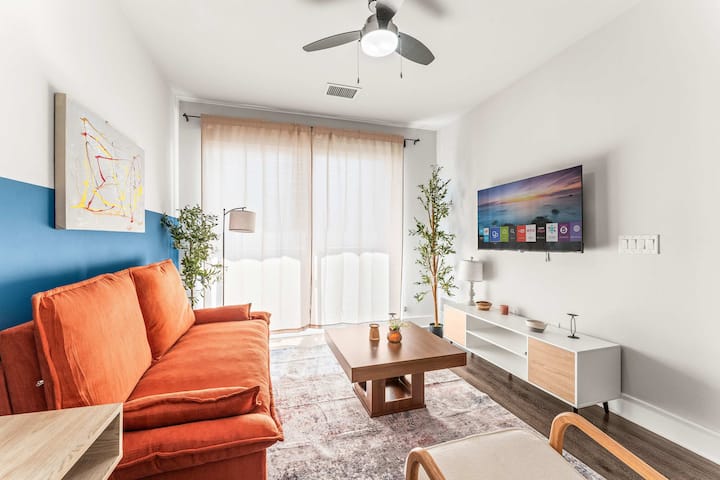Elegant King Suite Downtown | Pool, Gym In City Ce - オーランド