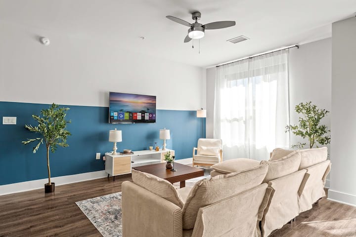 Premium King Suite With Den In Central Orlando | P - Winter Park, FL