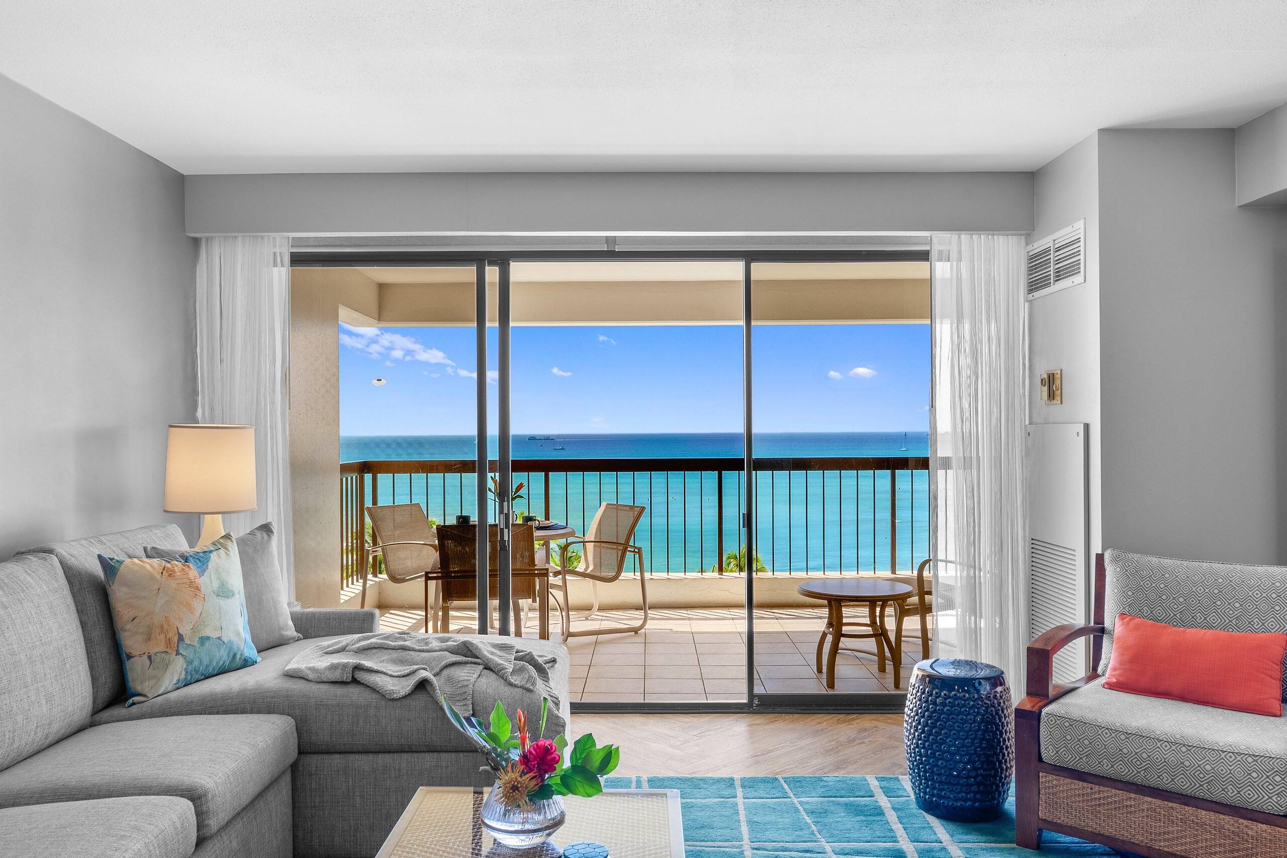 Condo in Honolulu · ★4.6 · 2 bedrooms · 4 beds · 2 private baths - Image 5