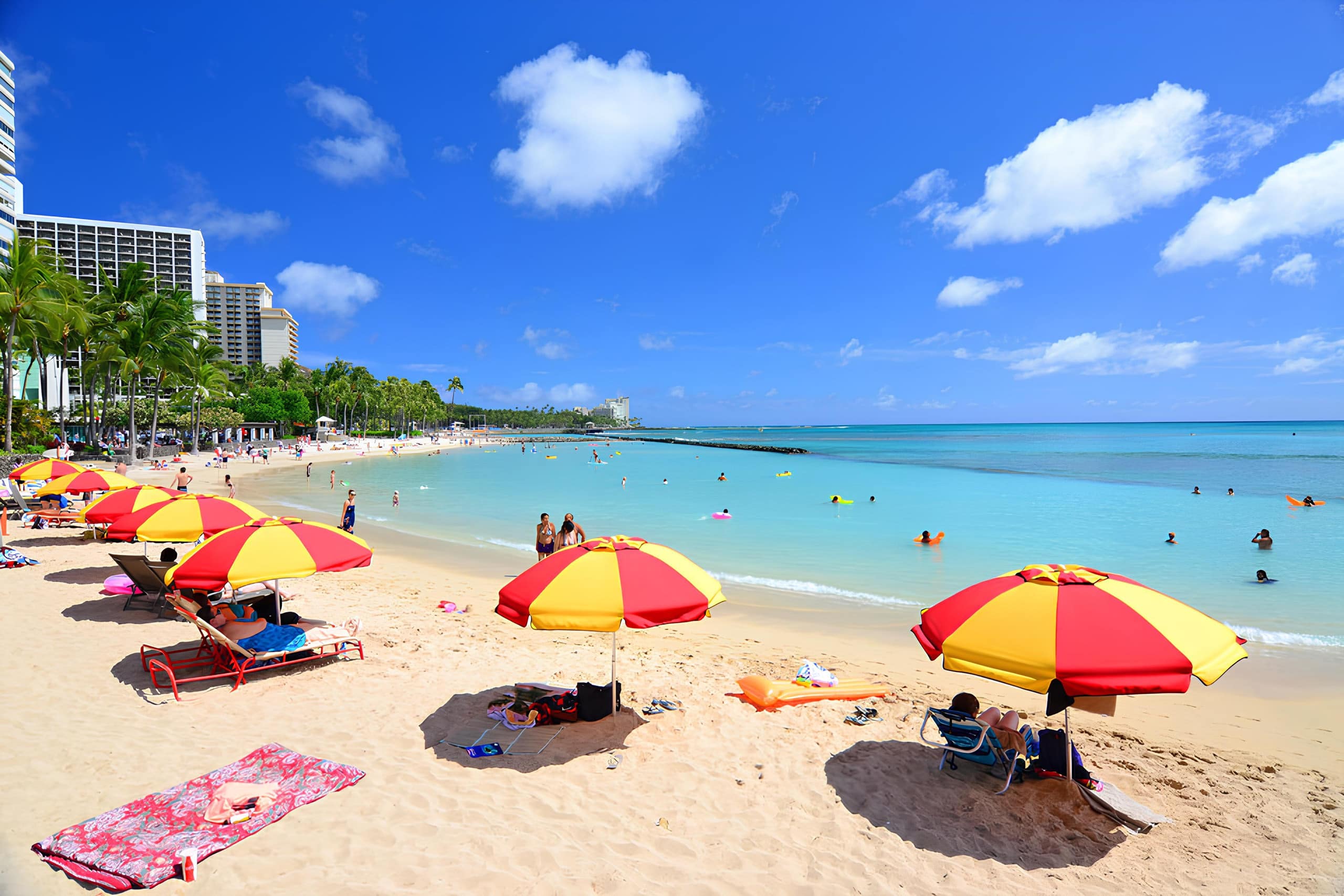 Condo in Honolulu · ★4.6 · 2 bedrooms · 4 beds · 2 private baths - Image 43