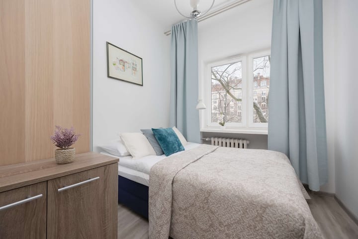 Wyzwolenia Avenue 9 | Cozy Apartment | City Center - Varşova