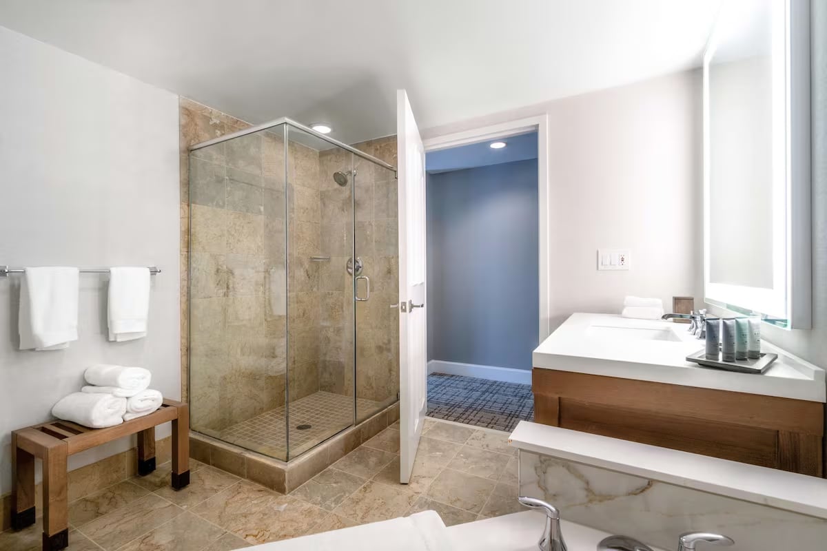 Charming Golfside Escape – Just an Hour from ATL