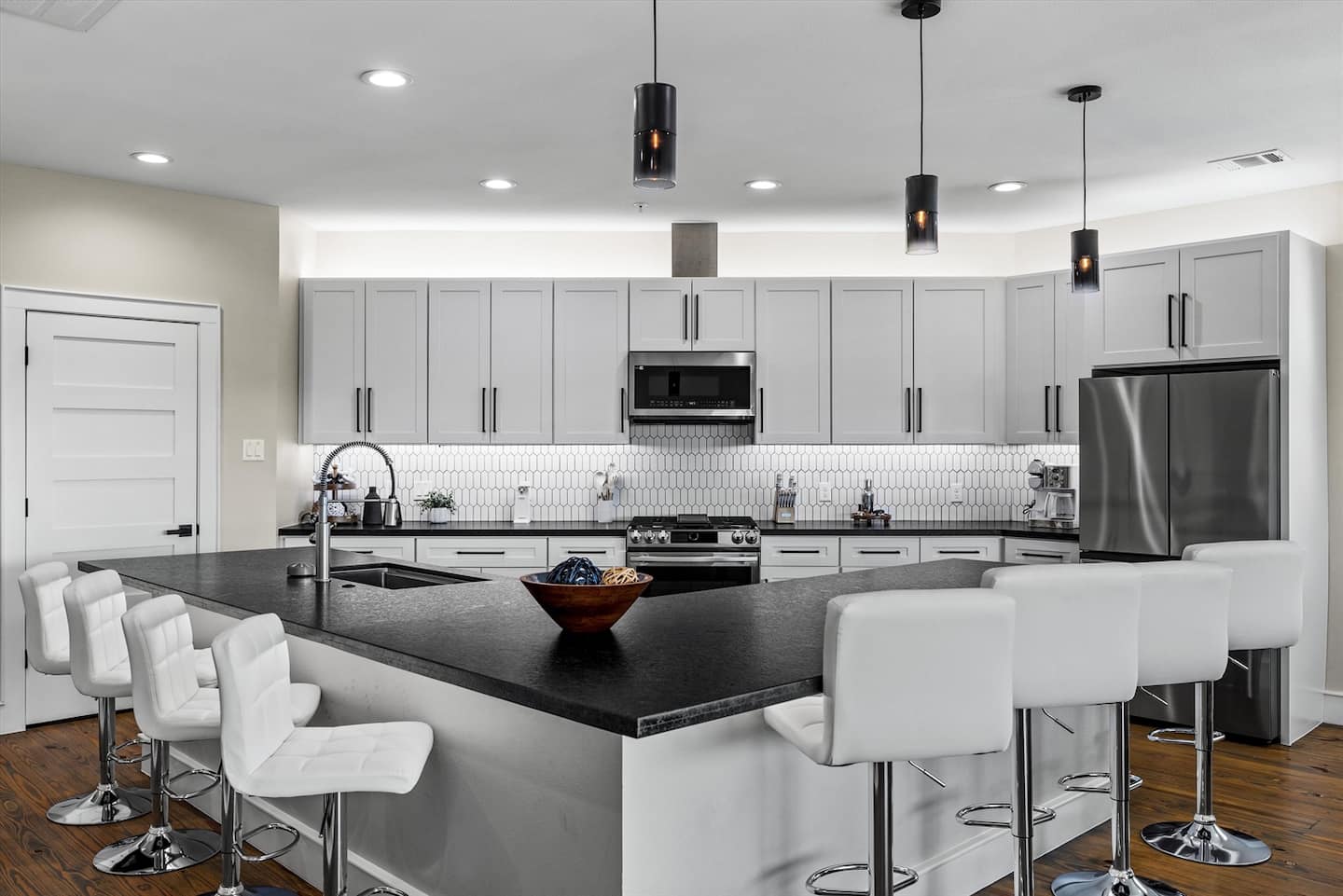 Bouttime kitchen