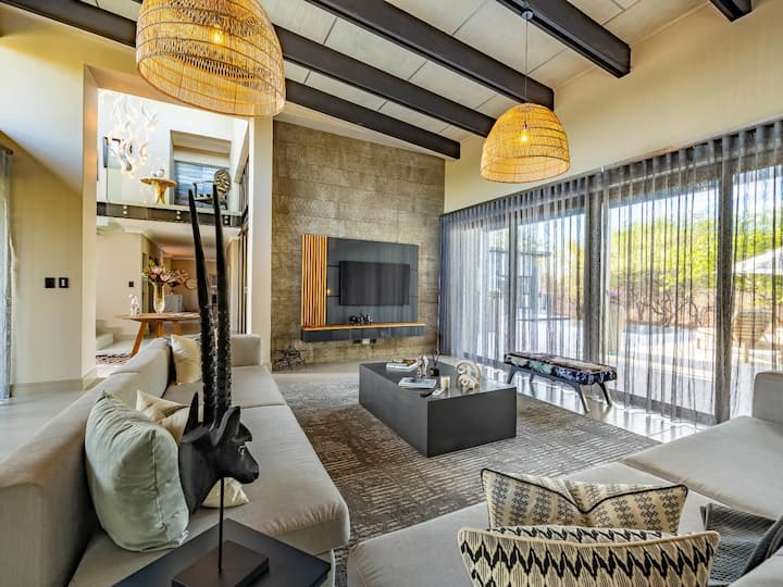 Luxury King Room - Cheetah Suite - Maruleng