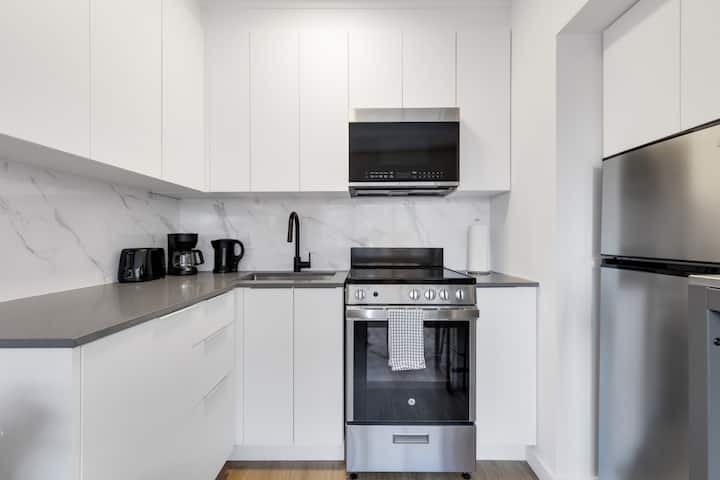 Cozy 1br Steps From Mcgill & Downtown - Montreal