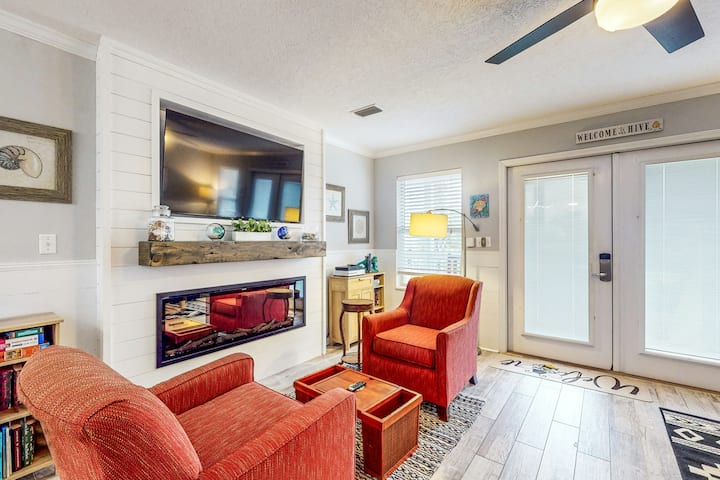 Walk To Beach 3br With Amazing Views & Pool - Seagrove Beach, FL