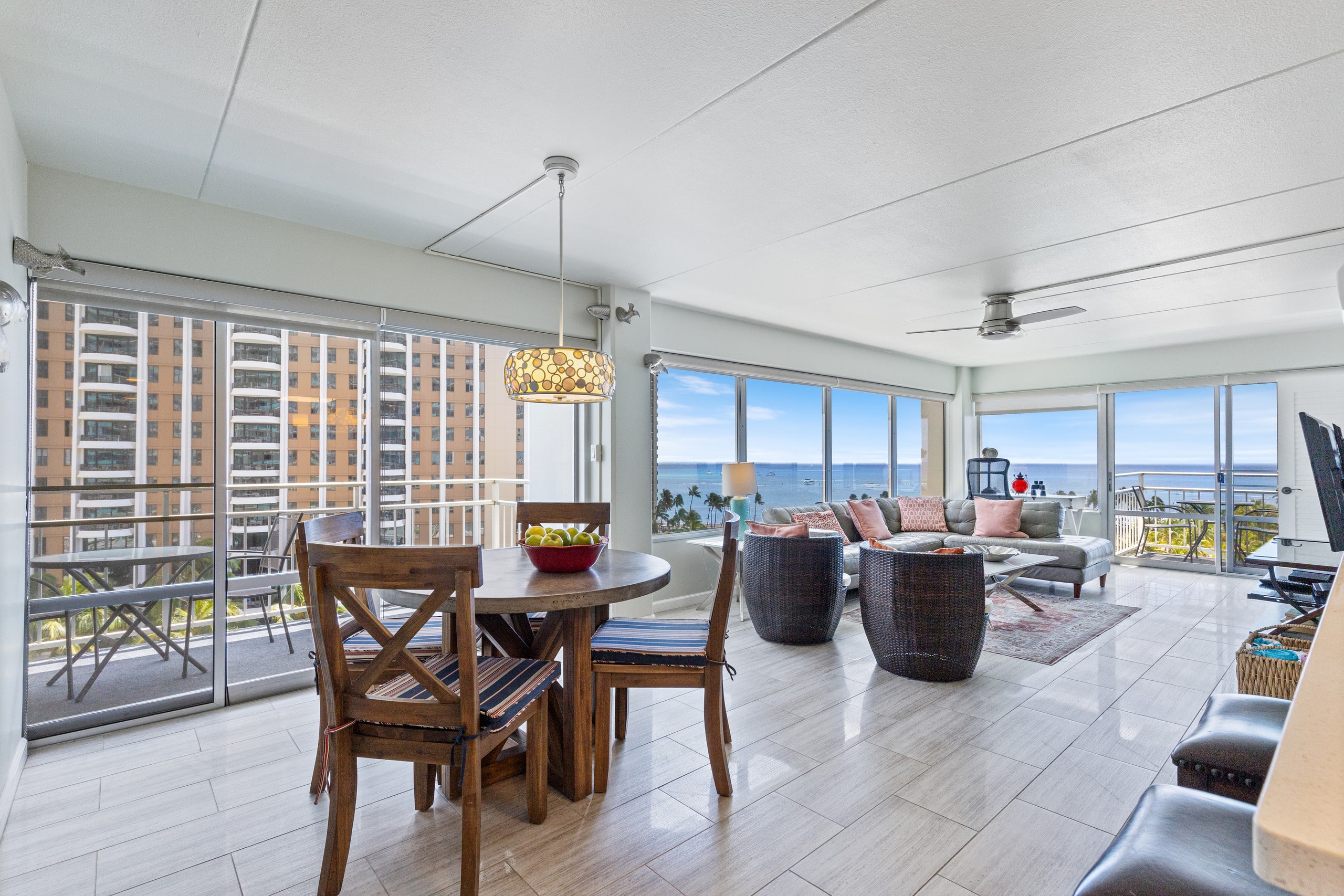 Ilikai Hotel Condo with Ocean, Lagoon & Fireworks - Image 13