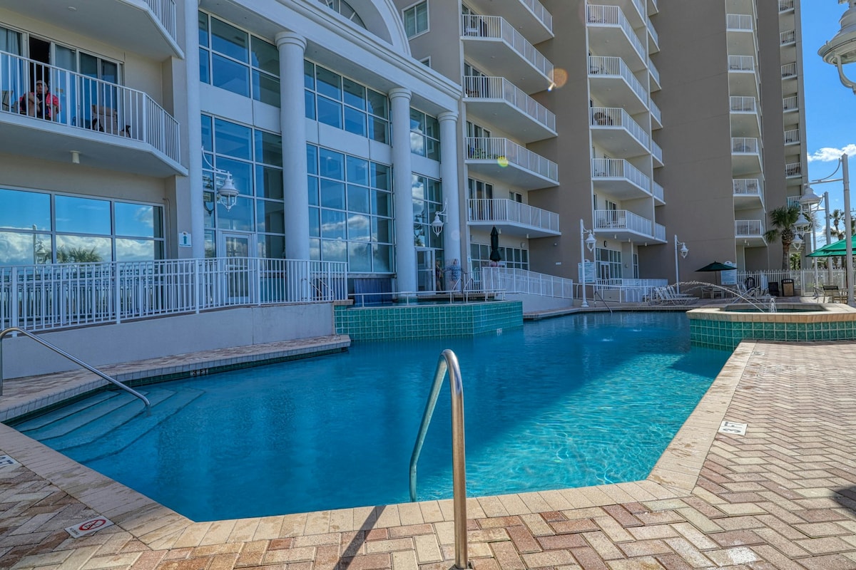 2BR Condo with shared pool & private balcony - Condominiums for Rent in ...