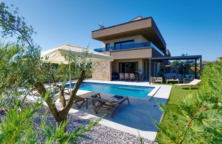 Luxury Twin Villas With Private Pools & Sauna - Kroatien