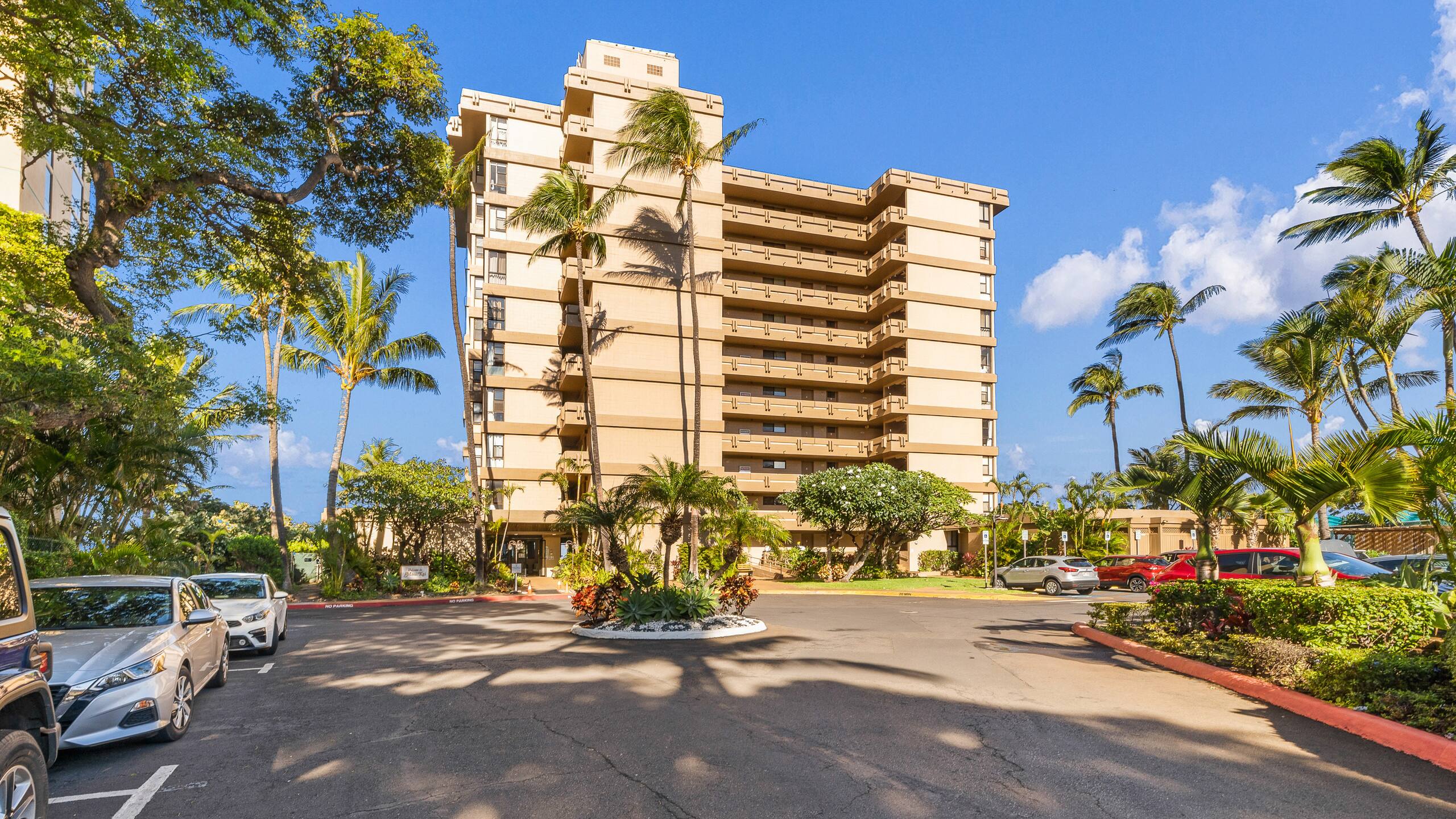 Condo in Lahaina · ★4.69 · 1 bedroom · 1 bed · 1 bath - Image 33