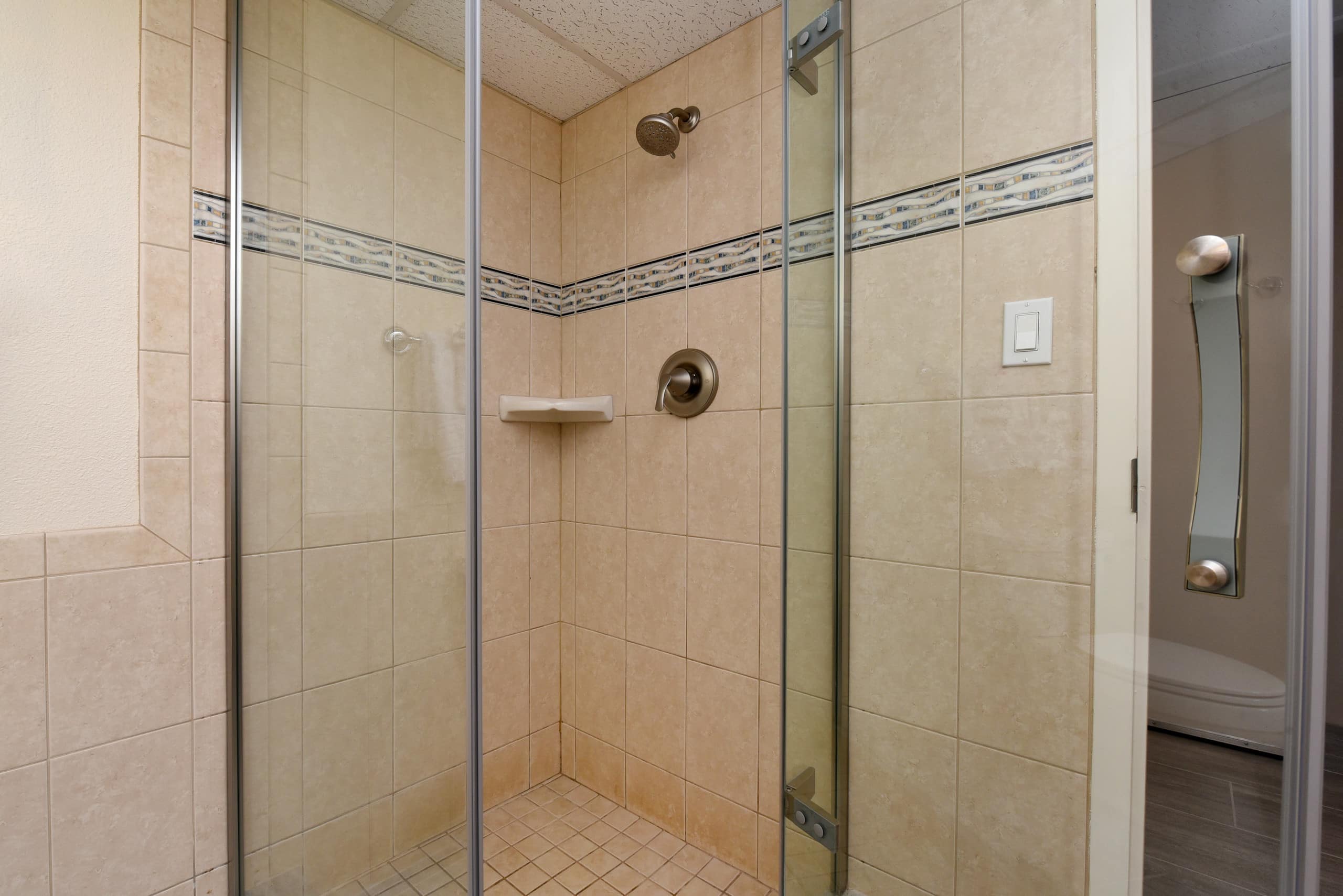 Condo in Lahaina · ★4.69 · 1 bedroom · 1 bed · 1 bath - Image 15