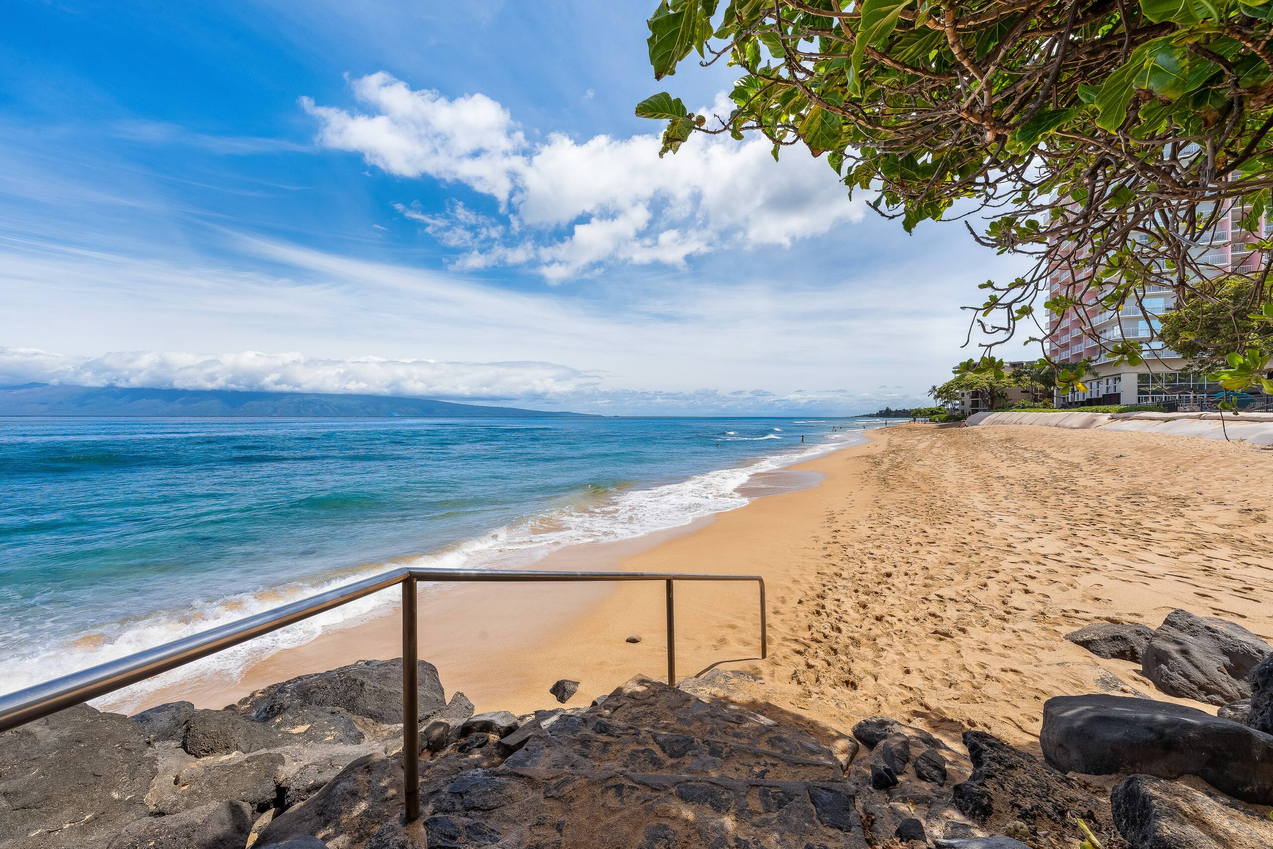 Condo in Lahaina · ★4.69 · 1 bedroom · 1 bed · 1 bath - Image 24