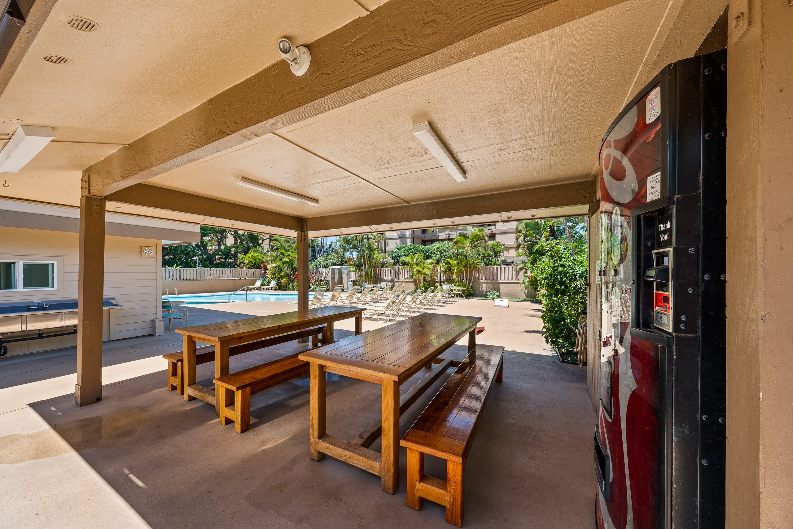 Condo in Lahaina · ★4.69 · 1 bedroom · 1 bed · 1 bath - Image 18
