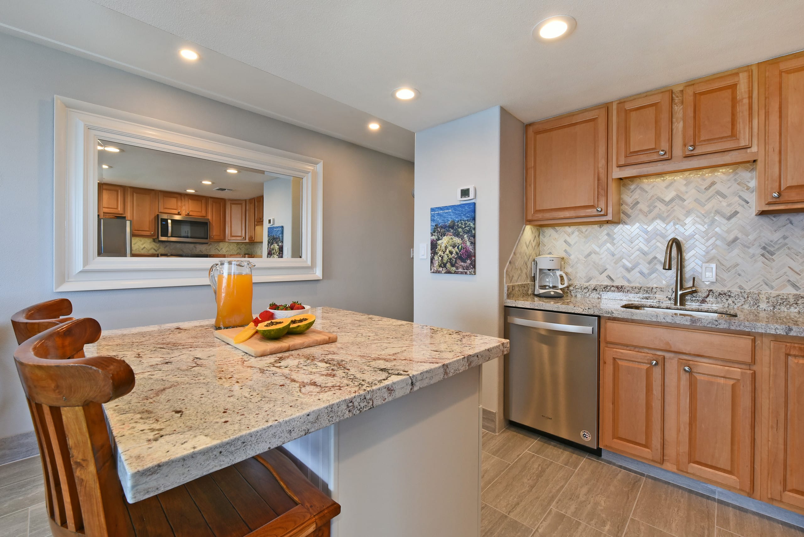 Condo in Lahaina · ★4.69 · 1 bedroom · 1 bed · 1 bath - Image 3