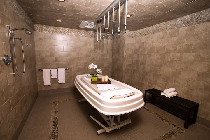 Two Queen Room - 2 Beds - Ocean Springs