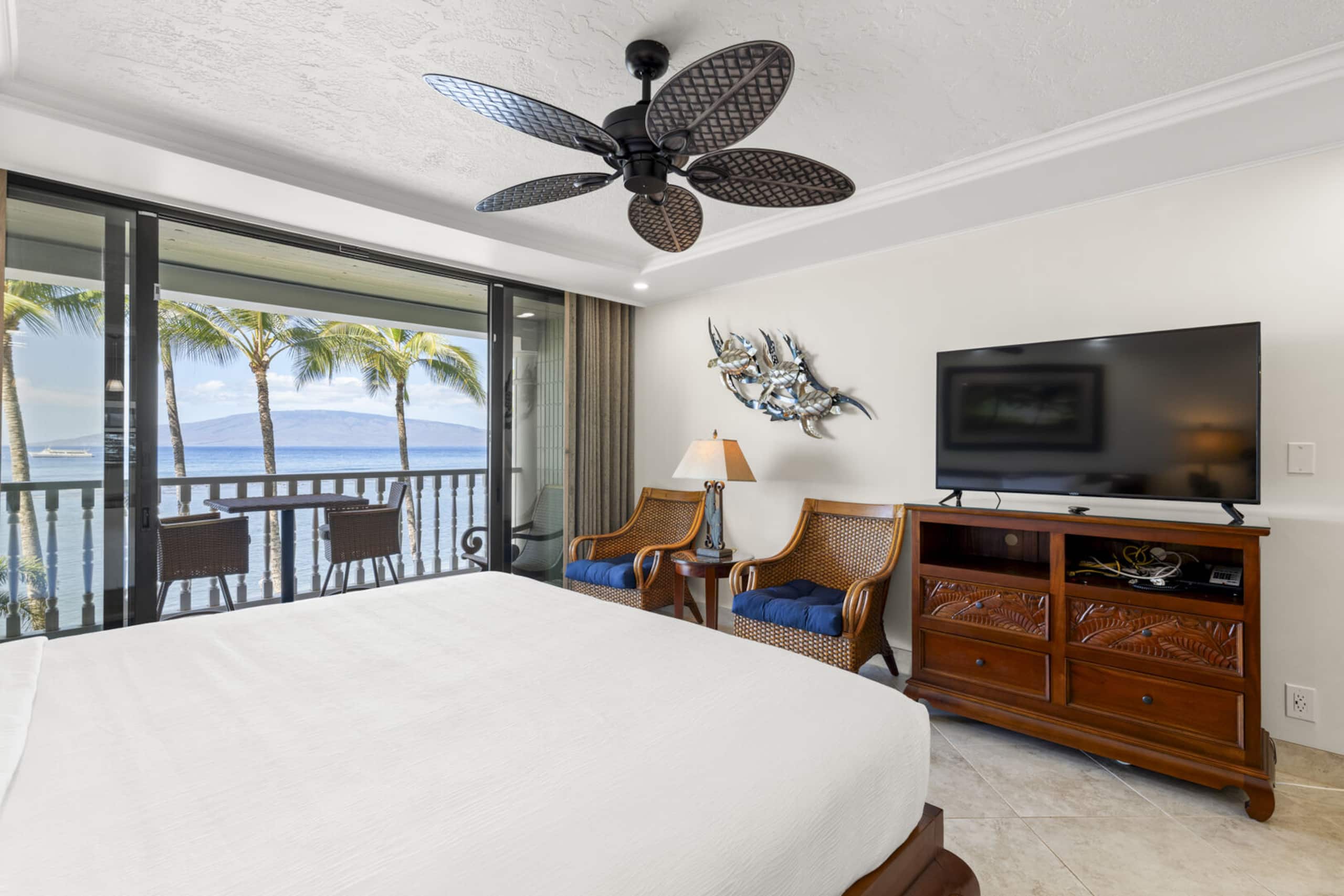 Condo in Lahaina · ★4.86 · 1 bedroom · 1 bed · 1 private bath - Image 6