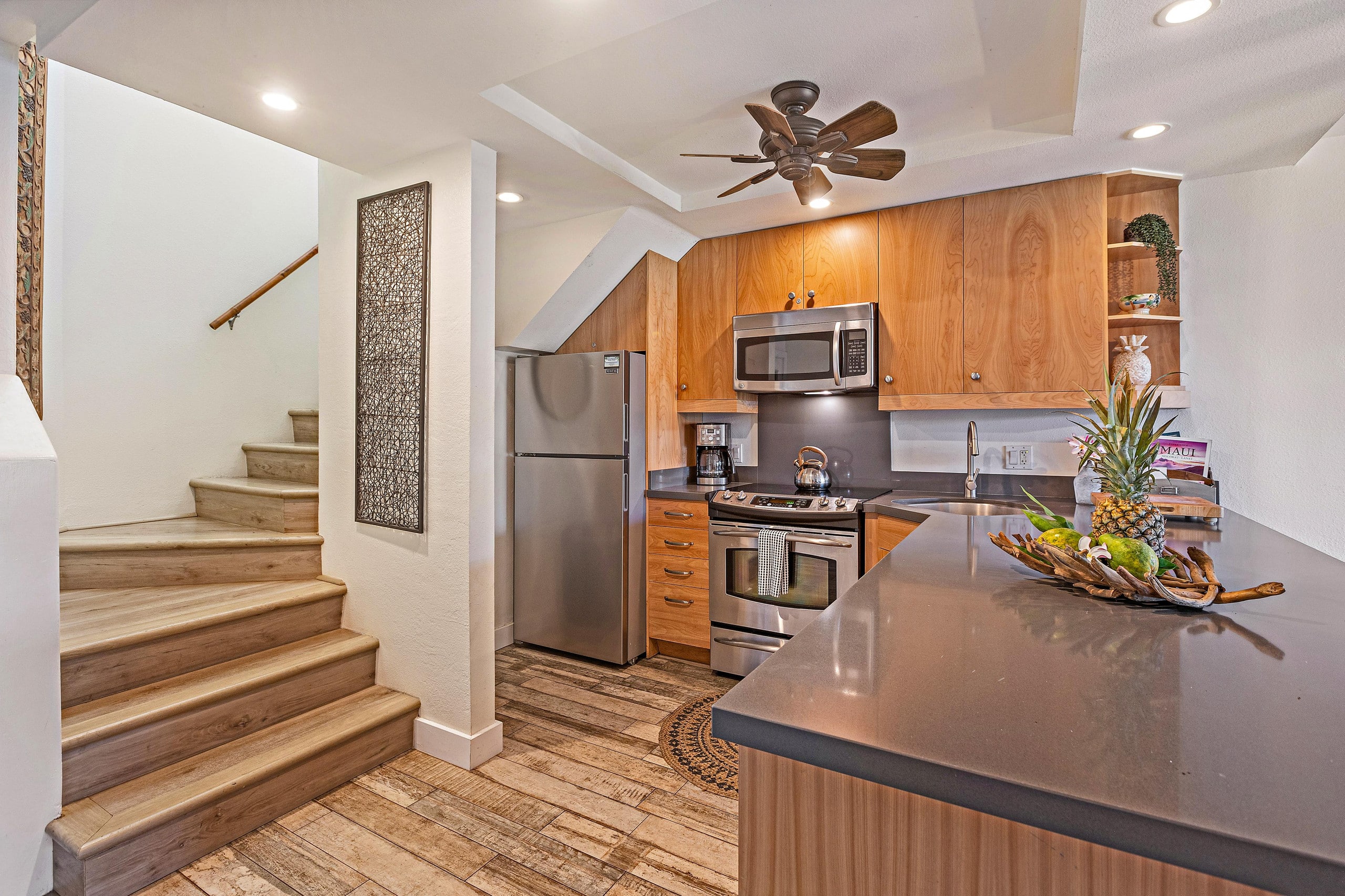 Condo in Lahaina · ★5.0 · 2 bedrooms · 3 beds · 2 baths - Image 23