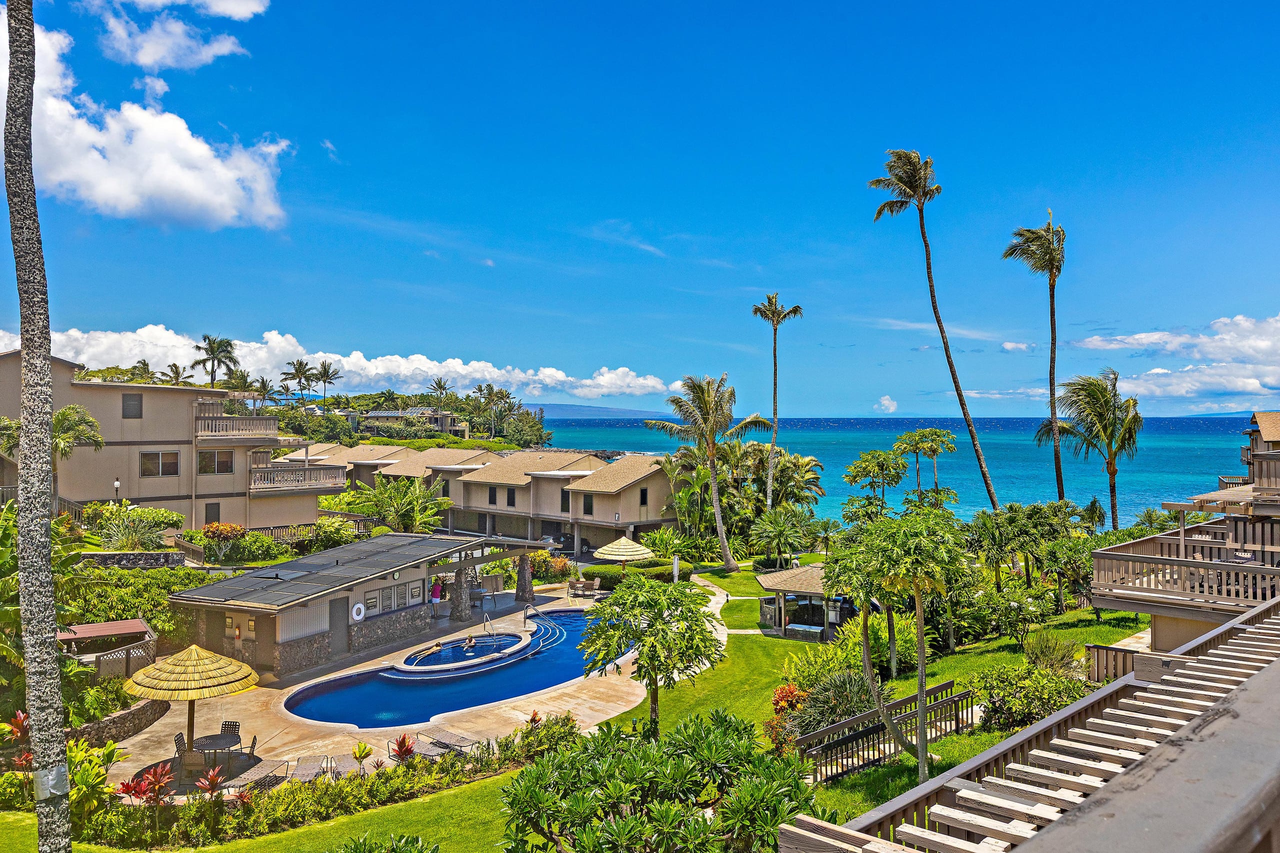 Condo in Lahaina · ★5.0 · 2 bedrooms · 3 beds · 2 baths - Image 45