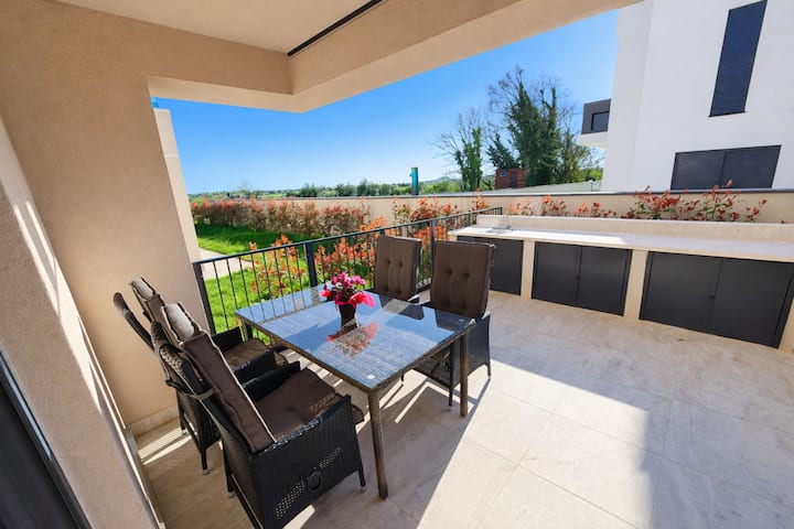Maison Avec Jacuzzi Privé Près D'umag - Umago