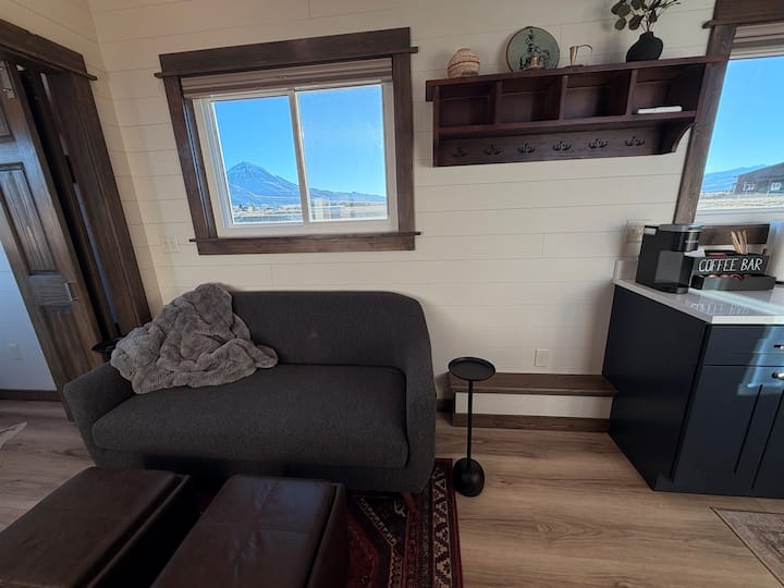 Royal Wulff Tiny Home - Emigrant, MT